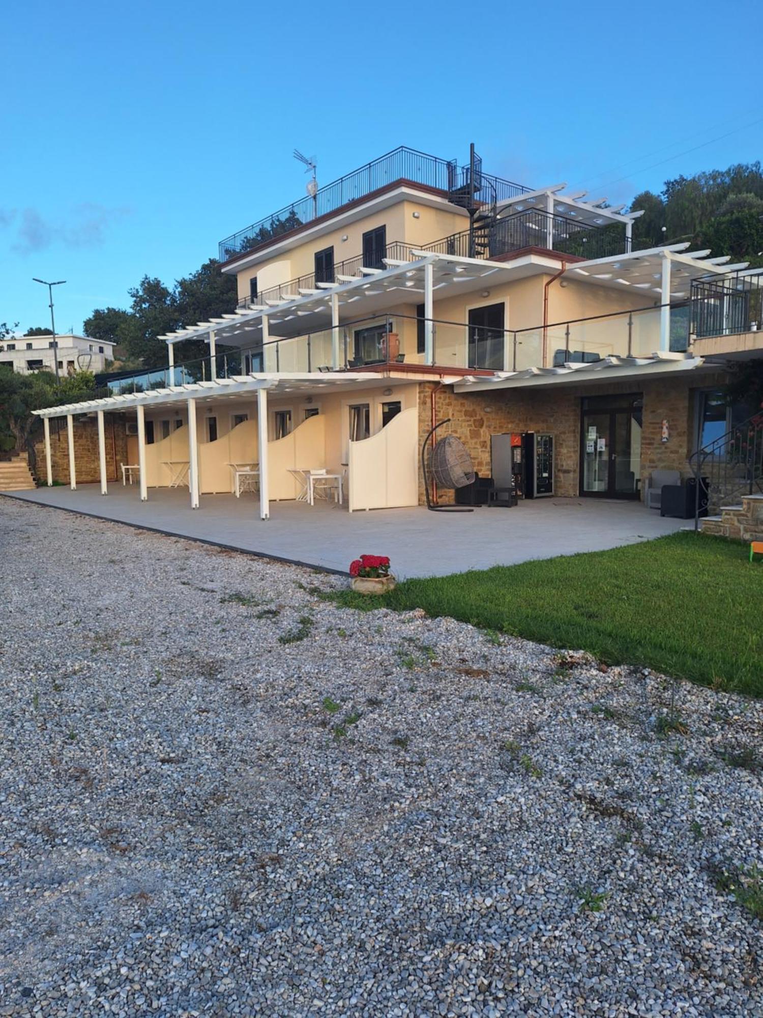 Country House Marj & Jo Resort Agropoli Exterior photo